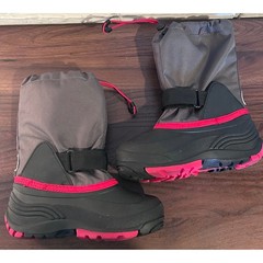 Kamik Kids Waterproof Waterbug Snow Boots Black/Red Size 13 Unisex Insulated
