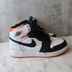NIKE AIR JORDAN 1 ONE HIGH ELECTRO ORANGE BOYS SIZE 5.5Y 575441-180
