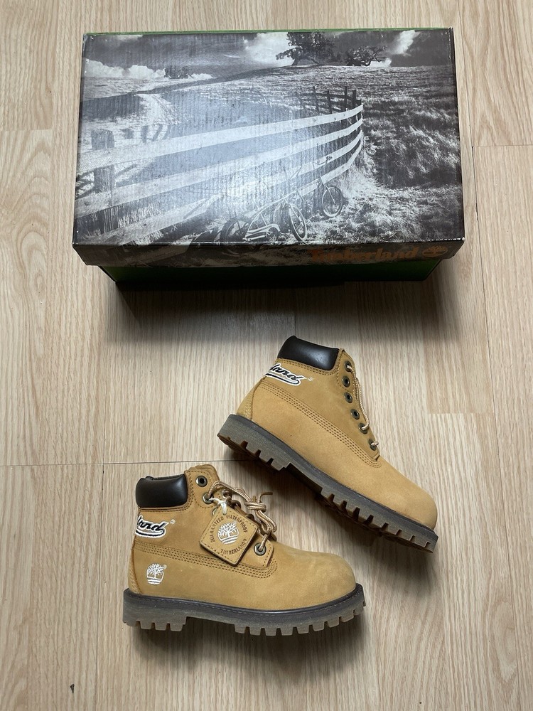 Timberland 6″ Premium Classic Waterproof Kids Wheat Boots Size 11.5 M NEW