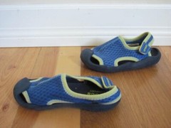Crocs Blue Neoprene Slip On Hook & Loop Sandals Unisex Boys Girls 11