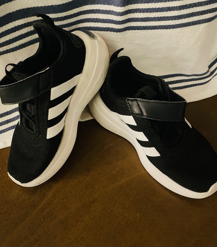 adidas Racer TR23 Hook & Loop Mesh Low Top Sneaker Black/White Kids 12K