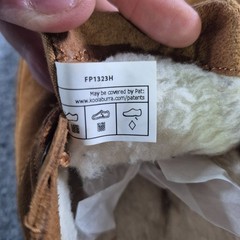 Koolaburra by UGG Kids Adva Suede Upper Chestnut Size 3 Lined Warm