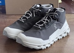 Size Youth 4 On Cloudhero Mid Waterproof Women’s 5.5 Black White 3YD30020299 NIB