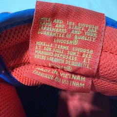 2009 Nike Dunk High Gs Black, Volt Hot Red, Signal Blue 308319-071 Kids Size 5Y