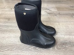 Bogs Classic High Boots Youth Size 5 Black Good Waterproof Insulated Neoprene