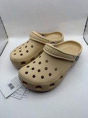 Crocs Kids Size J5 NIB Classic Clogs k shiitake