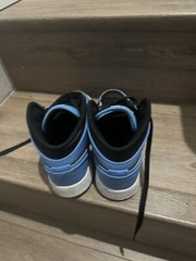 Size 4Y Jordan 1 Mid University Blue Black