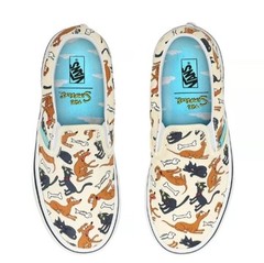 Vans X The Simpsons Family Pets Classic Slip on Skate Shoe – Big Kid Size 6.5 Jr