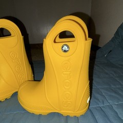 Crocs Kids Yellow Pull-On Rain Boots Rubber Mid-Calf US 6 EU 23