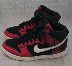 Nike Dunk High Top Plaid Black Red Athletic Shoes 7.5Y BV4872-004 Kids