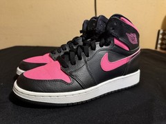 🚨RARE🚨JORDAN 1 RETRO HIGH TOP GS Black/Hyper Pink Kids 5.5Y (women’s US 7)