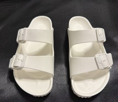 Birkenstock sandals Arizona Essentials Kids . Size – 33 . US – 2-2.5