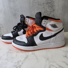 NIKE AIR JORDAN 1 ONE HIGH ELECTRO ORANGE BOYS SIZE 5.5Y 575441-180
