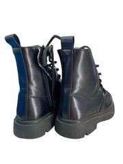 Kids Size 26/8 Boots