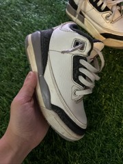 Jordan Three Retro Cement Grey Size 11c￼