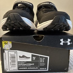 Under Armour Boys‘ Pre-School UA Assert 10 Size 1Y Running Shoes Black