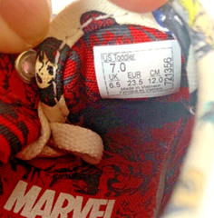 Limited Edition Kid’s Vans x Marvel Avengers Unisex Sneakers in White Multicolor