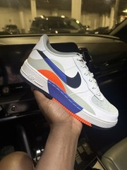 Nike Air Force 1 Low LV8 Upside Down Gs – Size 6y