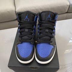Jordan Air Jordan 1 Mid (GS) Black Hyper Royal White 4.5Y MPN 554725-077