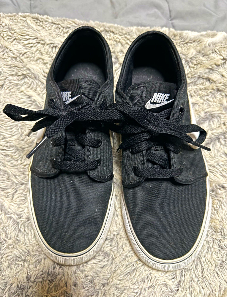 Nike Better World Black/White Unisex Kids Canvas Low Top Lace-Up Sneakers 6Y