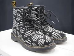 Dr. Marten’s „Delaney Glow 3M Reflective“ Boots GS size 3Y