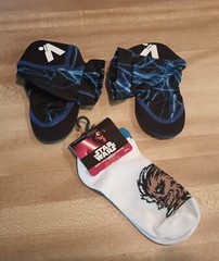 Chewy Chewbacca Socks – Toddler Neoprene Water booties Size Large EUC Blue Black