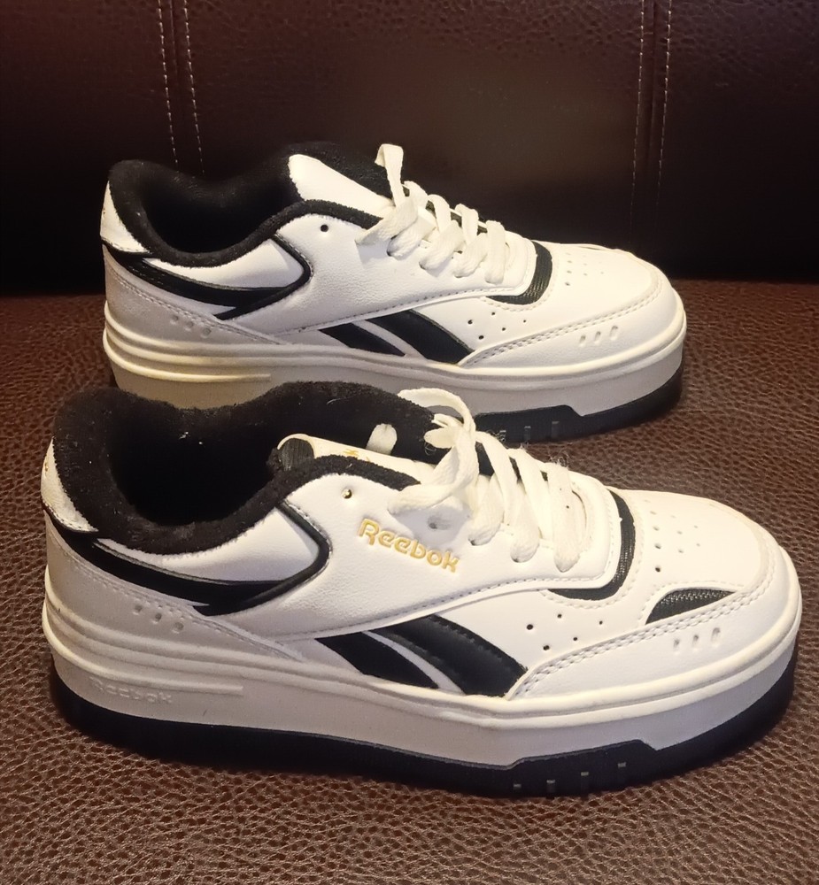 Reebok white and black low top youth size 2