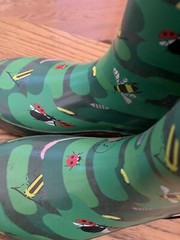 Kid Made Modern Rain Boots Size M 7-8 Bug Camo Garden Rain Boots NWOT