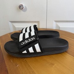 Adidas Adilette Comfort Adjustable Slides Youth Size 1 Sporty Travel Activewear