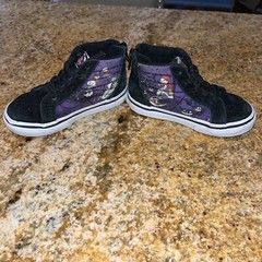 Vans Hi Zip Back The Nightmare Before Christmas Glow in the Dark Kids Sz 6.5