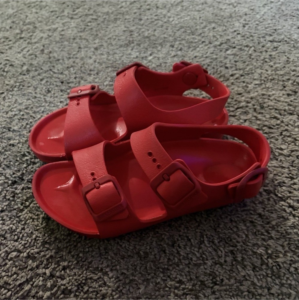 Red Unisex Kids Strappy Sandals Open Toe Buckle Closure Adjustable Strap