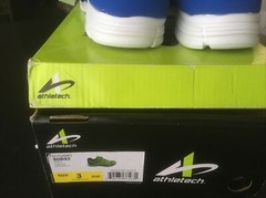Athlete has Dynamo Volt 80892 Youth Running Shoes Size 3 New NIB