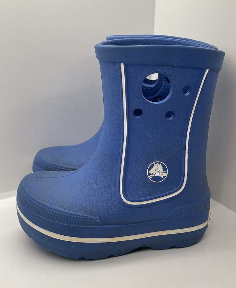 Crocs blue boots size kids 6 / 7 see photos Adorable