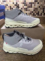 On Cloud Size 3.5 Youth Cloudhero Mid Waterproof Silver/Seedling