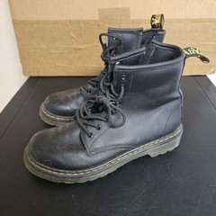 Dr Doc Martens 1460 J Black Leather Combat Boots Zip Kids Youth Size 3 US