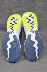 Nike Renew Elevate Youth Running Sneakers CT-1430 Sz 4Y Neon Plastic Laces Blue