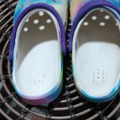 Crocs Kids Multicolor Tie Dye Classic Clog with Bear Charms US Size 13