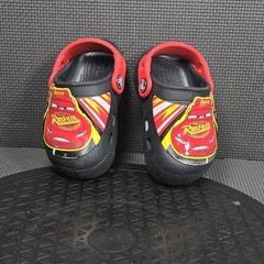 Crocs Clogs Kids Size 6 Red Lightning McQueen Cars Slip-On Shoes 205497
