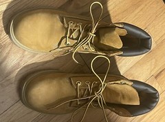 Timberland 6” Tall Kids Boots Size 5 Wheat Color Good Condition