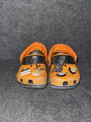 Crocs Naruto Shippuden Classic Clogs Kids Size 11C Slip On Sandals