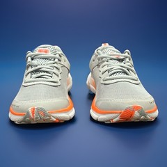 Under Armour Assert 10 Sneakers Running Shoes Size 5 Youth / 6 Women 3026182-011