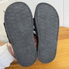 Adidas Adilette Comfort Adjustable Slides Youth Size 1 Sporty Travel Activewear