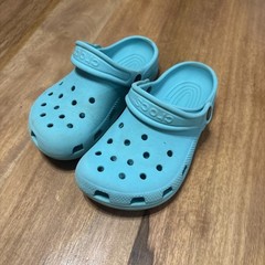 Crocs Kids Size 1 J Light Blue Clog