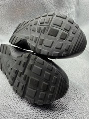 Size 7Y (GS) – Nike Huarache Run Low Triple Black 654275-016 SNEAKERS