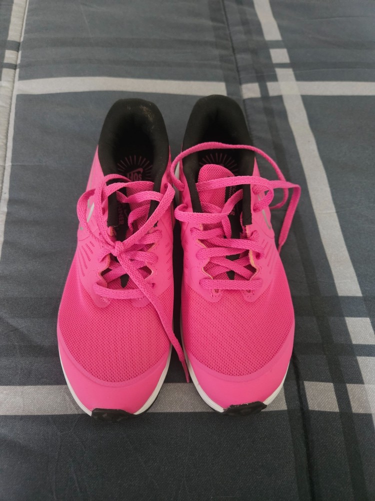 Nike Star Runner 2.0 Engineered For Speed Pink White Black U.S. Size 3.5Y
