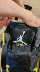 Air Jordan 4 Retro GS Thunder 408452-017 Size 4Y Women’s 5.5
