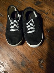 Garanimals Kids Size 10 Black Tennis Shoes