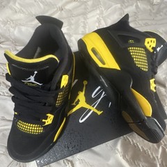 Jordan Air Jordan 4 Retro (GS) Unisex Kids Sneakers Black/White/Tour Yellow 5.5Y