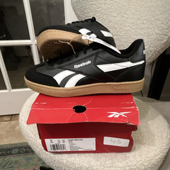 Reebok Smash Edge Youth 5 Low Top Sneakers Black/White Lace-Up Gum Rubber sole