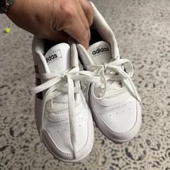 adidas hoops 2.0 kids size 3 fast shipping same day
